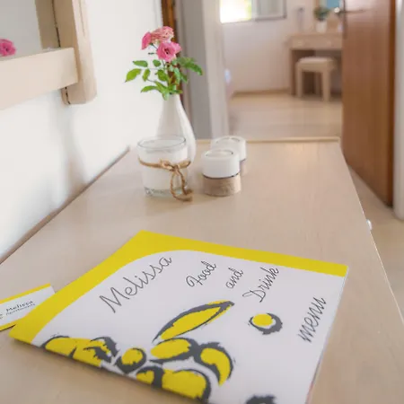 Ξενοδοχείο με διαμερίσματα Melissa Apartments, & 3*
