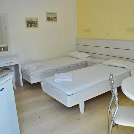 Ξενοδοχείο με διαμερίσματα Melissa Apartments, & 3*