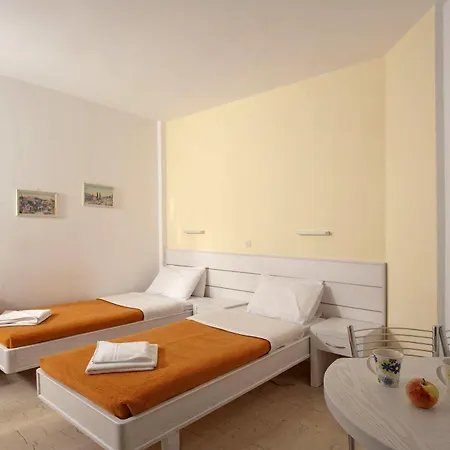 Melissa Apartments, & 3*